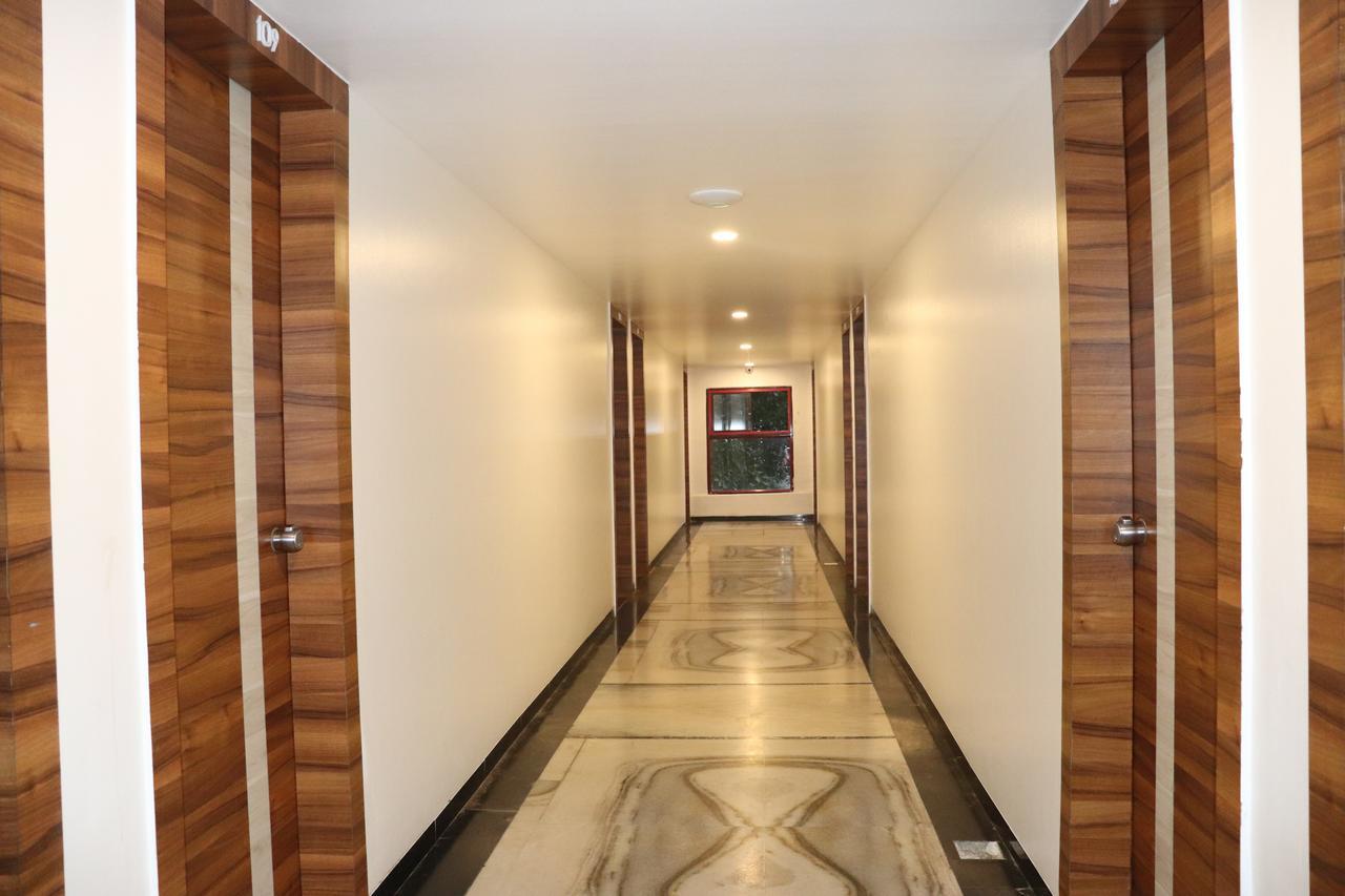 Hotel Raj Аурангабад Экстерьер фото